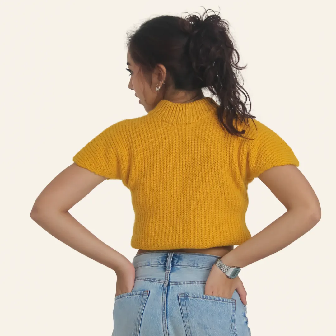 Akira Woolen Top – Bright, Light, and Elegant Handknitted Wool
