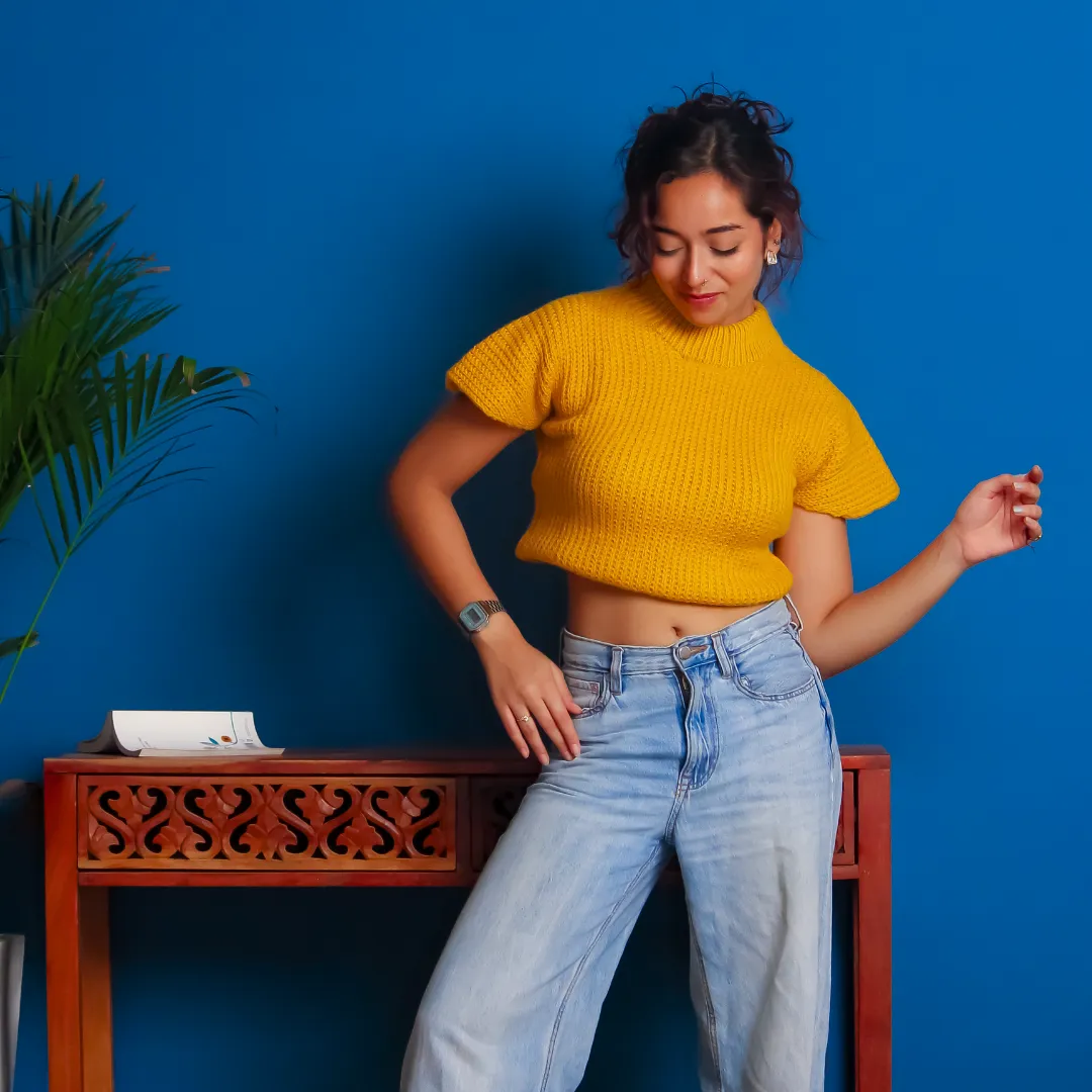 Akira Woolen Top – Bright, Light, and Elegant Handknitted Wool