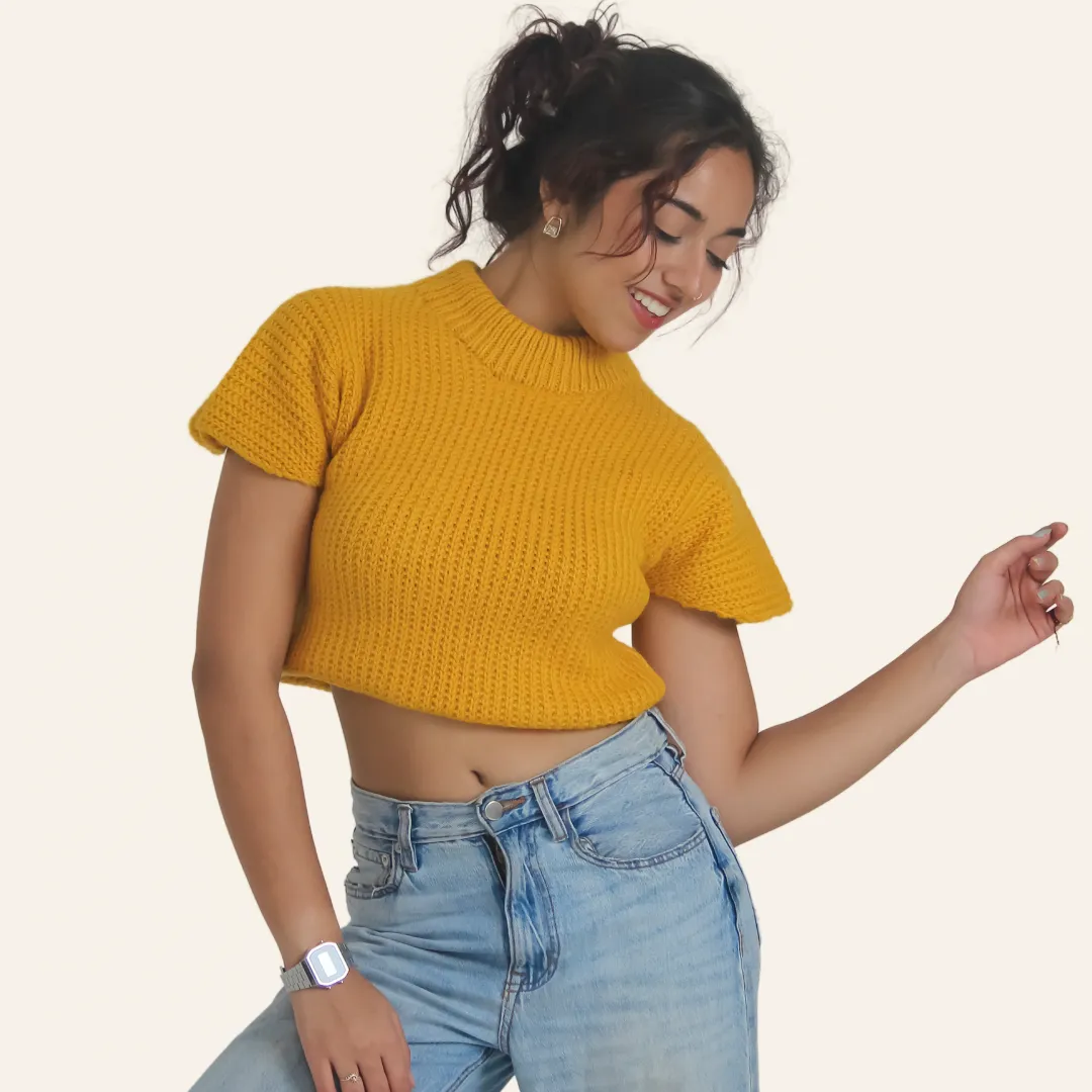 Akira Woolen Top – Bright, Light, and Elegant Handknitted Wool