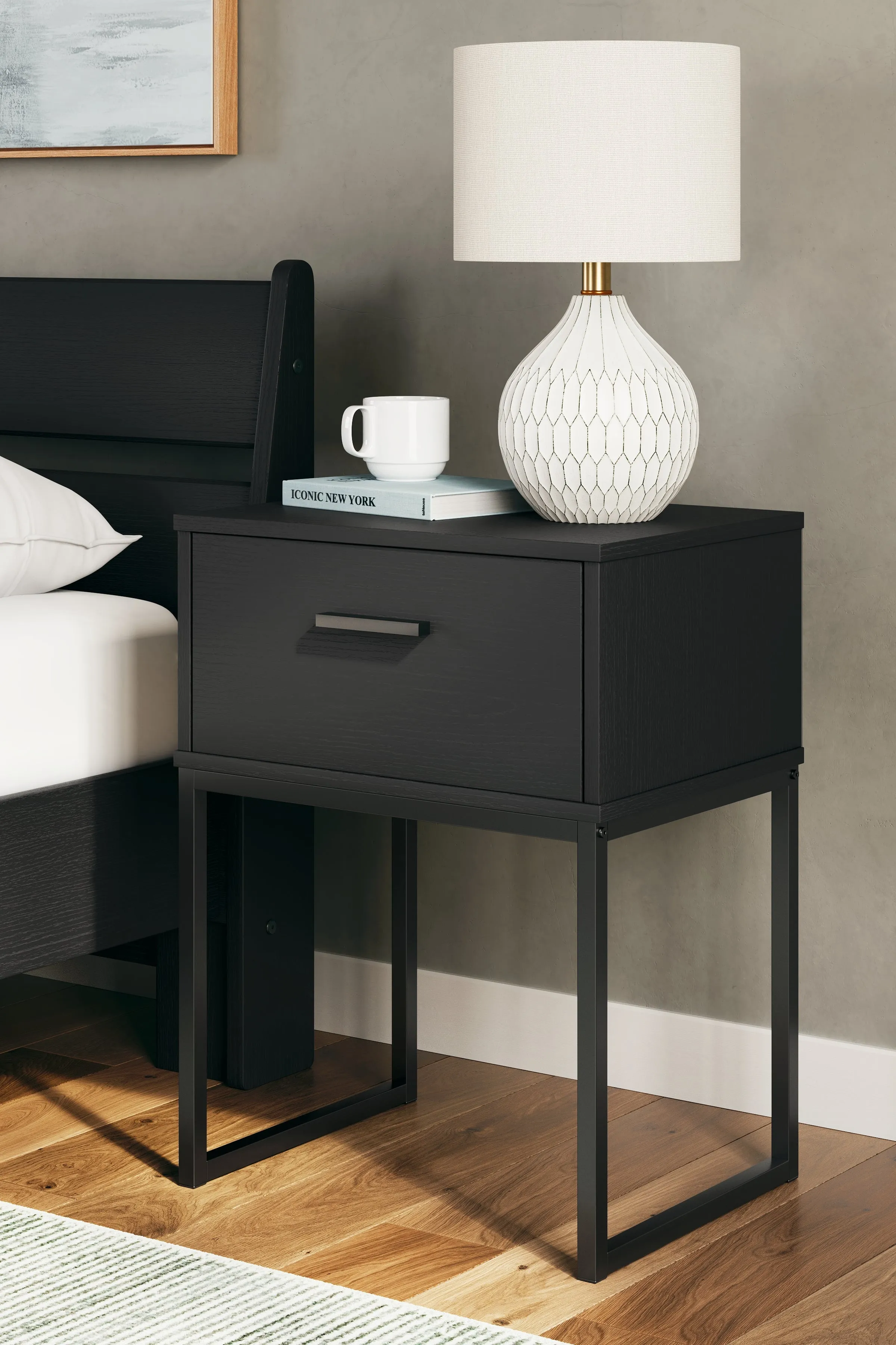 Socalle Full Panel Platform Bed with Dresser and 2 Nightstands in Black