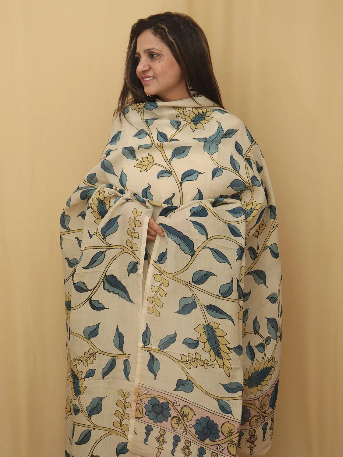 Stunning Off White Kalamkari Pure Silk Dupatta for Elegant Look