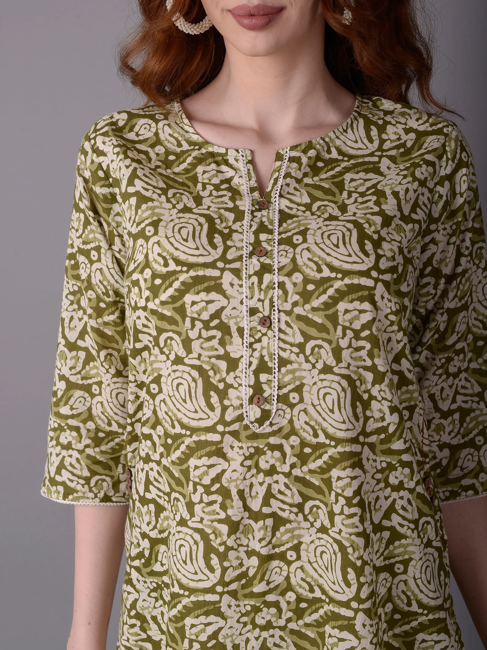 Women Green Floral Print Kurta